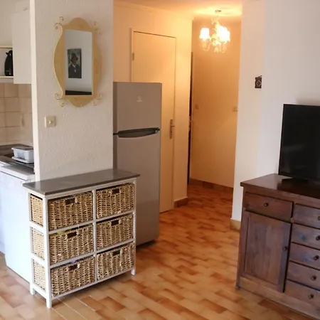 Апартаменты 1 Bedroom For 4 Агд