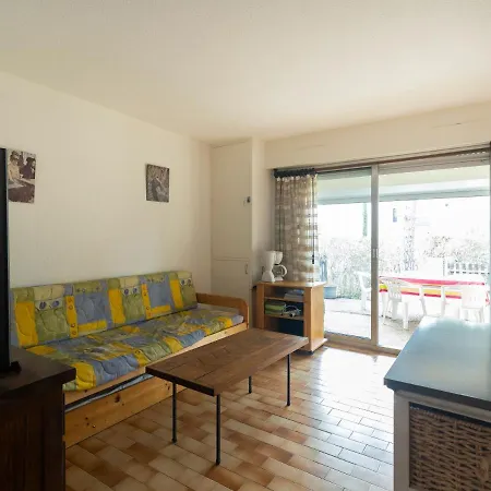 Апартаменты 1 Bedroom For 4 Агд
