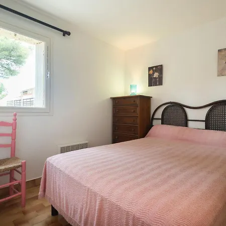 1 Bedroom For 4 Апартаменты Агд